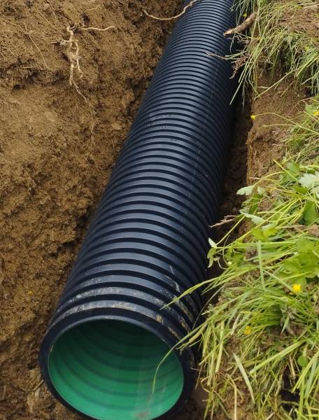 Travaux de terrassement d'un réseaux d'eau pluvial pour la commune de mesmont près de sombernon